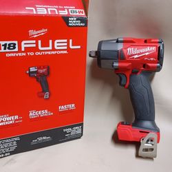 M18 Fuel 1/2 Mid-Torque Impact Wrench W/Friction Ring