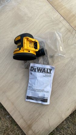 Dewalt Palm Sander. DCW210. Tool Only