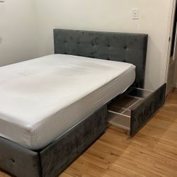 Queen Upholstered Velvet Bed 