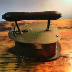 Plancha Carbón Antigua Bronce Casco Madera 