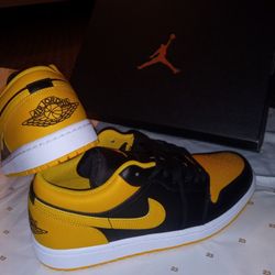 JORDAN RETRO 1.... SIZE 10