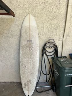 Barahona 7’2 mid length surfboard
