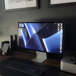 Apple - Studio Display - Standard glass - Tilt-adjustable stand - Silver