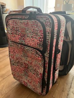 DC Shoes Carryon Roller Bag Luggage