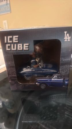 Ice cube lowrider