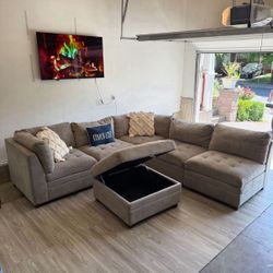 Gray Modular Sectional Couch 🛋️- FREE DELIVERY 