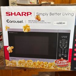 Sharp 1.4 cu ft 1100 Watts Microwave 