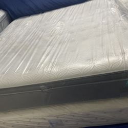 King Simmons Beauty Rest Pressure Smart Mattress. Must Go This Week. I Can Also Deliver.