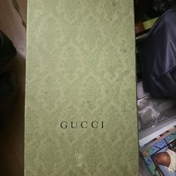 Gucci slides