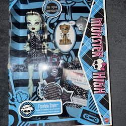 MONSTER HIGH FRANKIE - 2021 