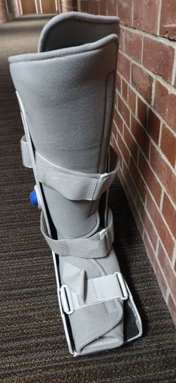 WALKING BOOT (EXTRA LARGE)OFFERS WELCOME