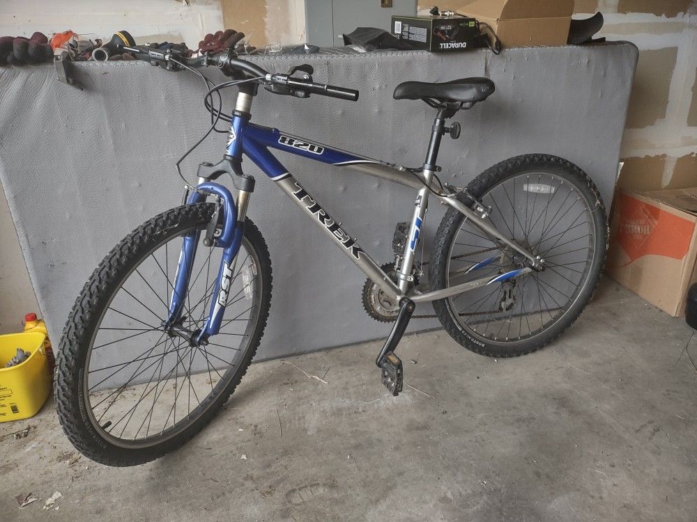 TREK 820 RST Mountain Bike for Sale in Puyallup WA OfferUp