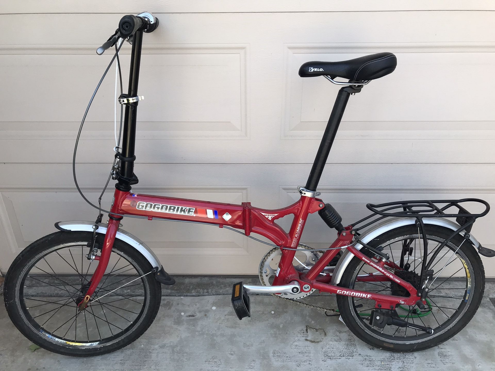 Gogobike Dahon 20” folding bicycle w/ rear rack and suspension