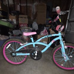 Dynacraft Hello Kitty '16 Girls Bike 