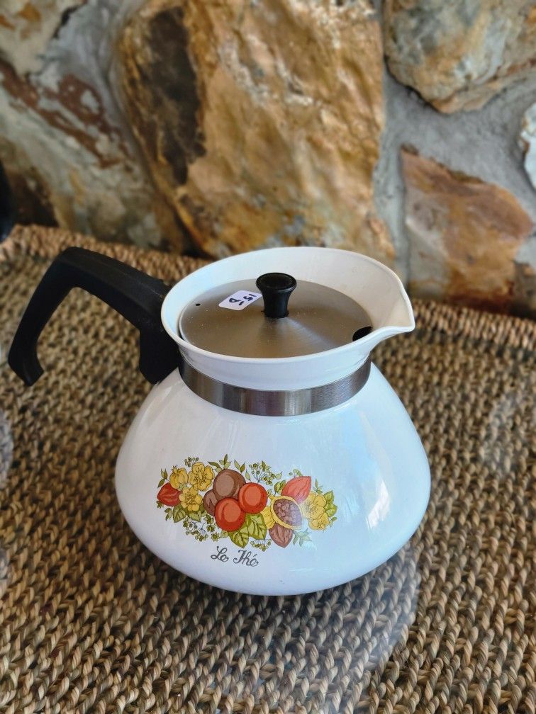 Corning Ware Spice of Life 6 cup Pot