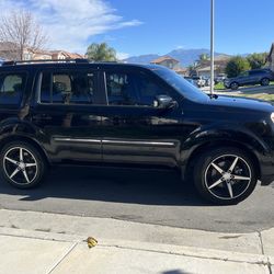 2012 Honda PILOT TOURING — CLEAN TITLE
