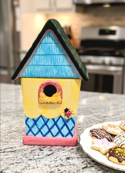 1999 Ceramic Cookie Jar House by Tone World 9.5" X 6" Inches Beautiful!