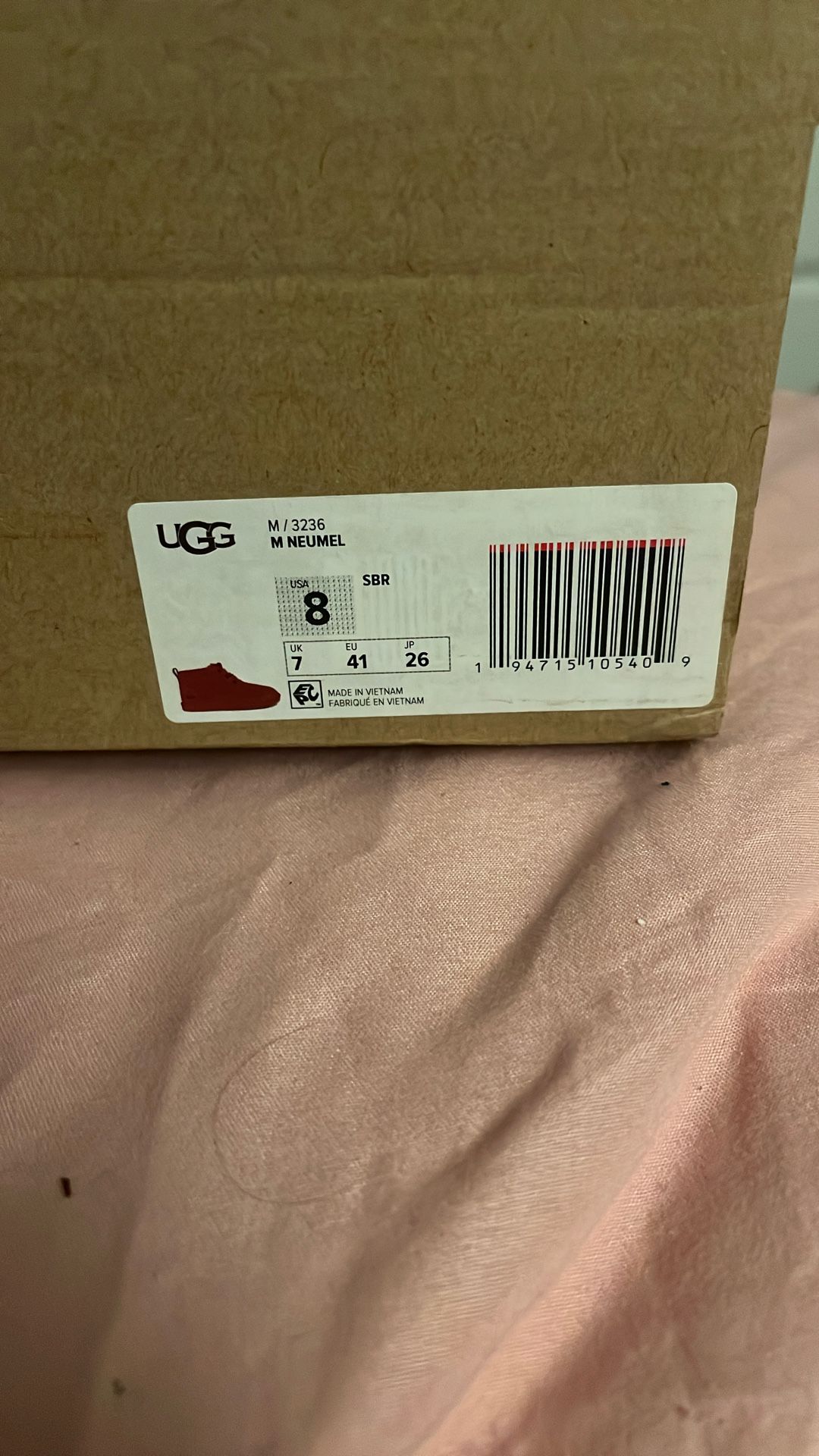 Men’s UGGs Boots Size 8 US 