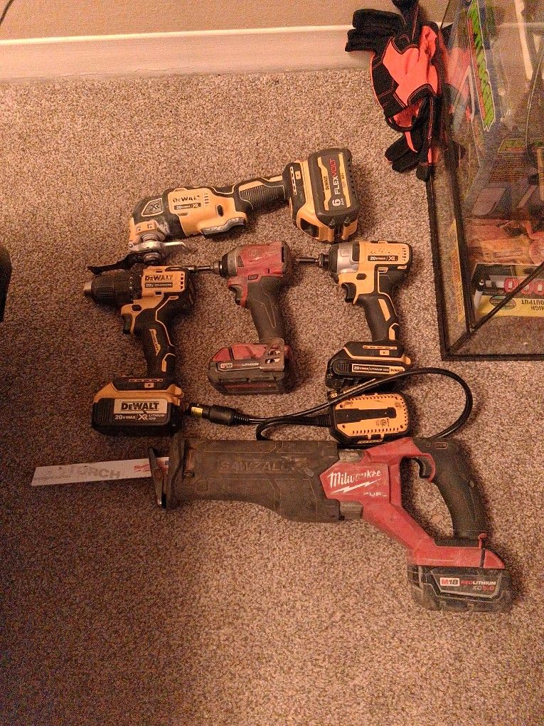 Dewalt And Milwalkee 