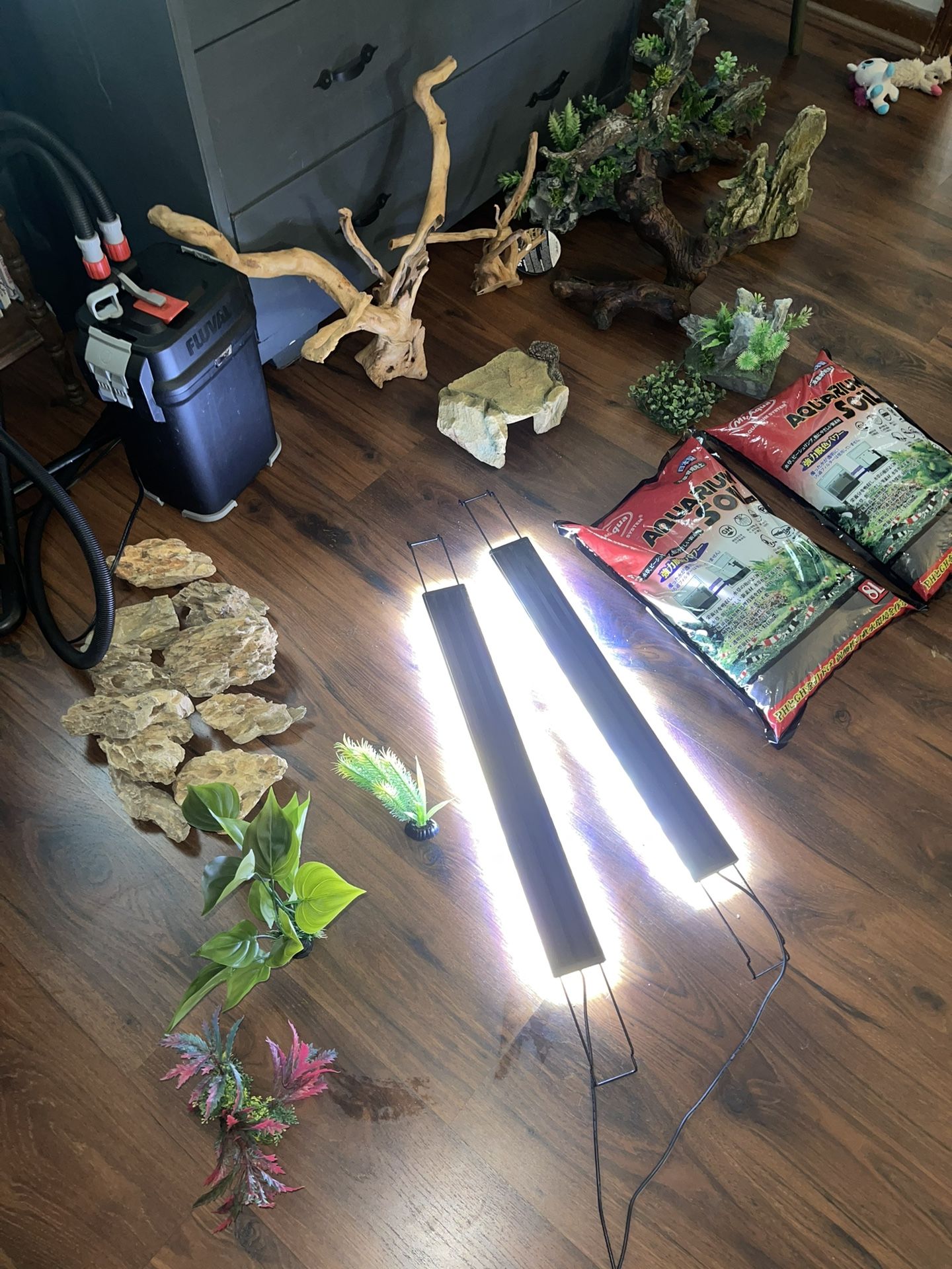 Aquarium accessories