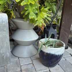 Plant Stand End Table Concert 