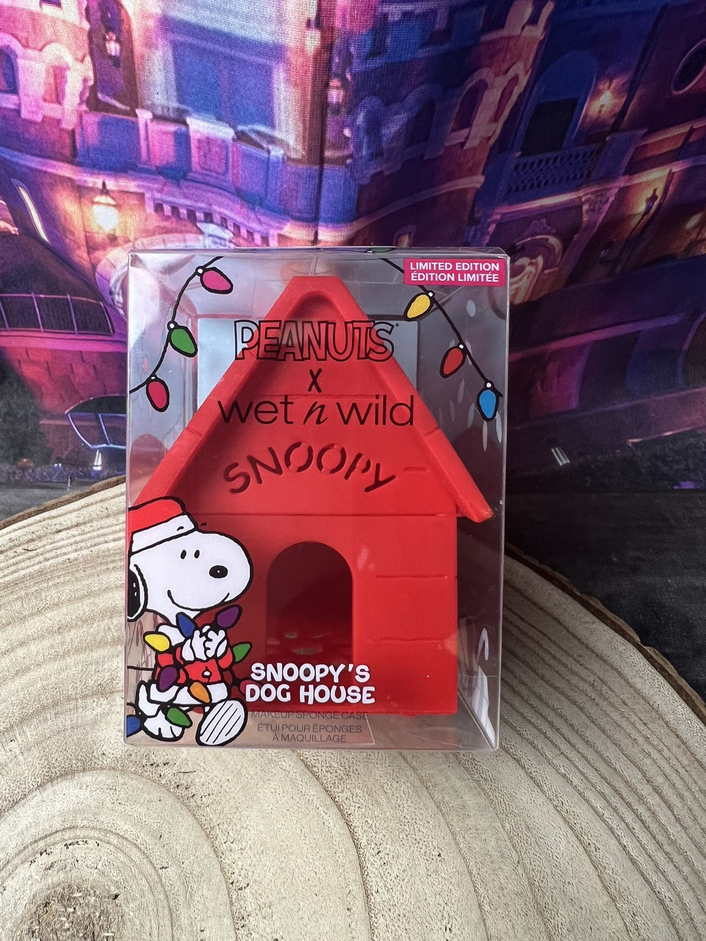 Peanuts Wet N Wild Snoopy Dog House Makeup Sponge Case Limited Edition -new 