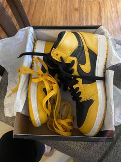 NIKE SIZE BOYS 7