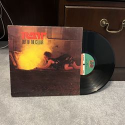 Ratt - Out of the Cellar Vinyl Record Vintage 1984 Album Hair Metal