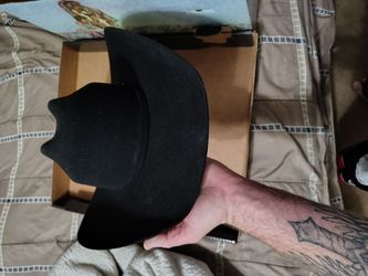 New Justin cowboy hat