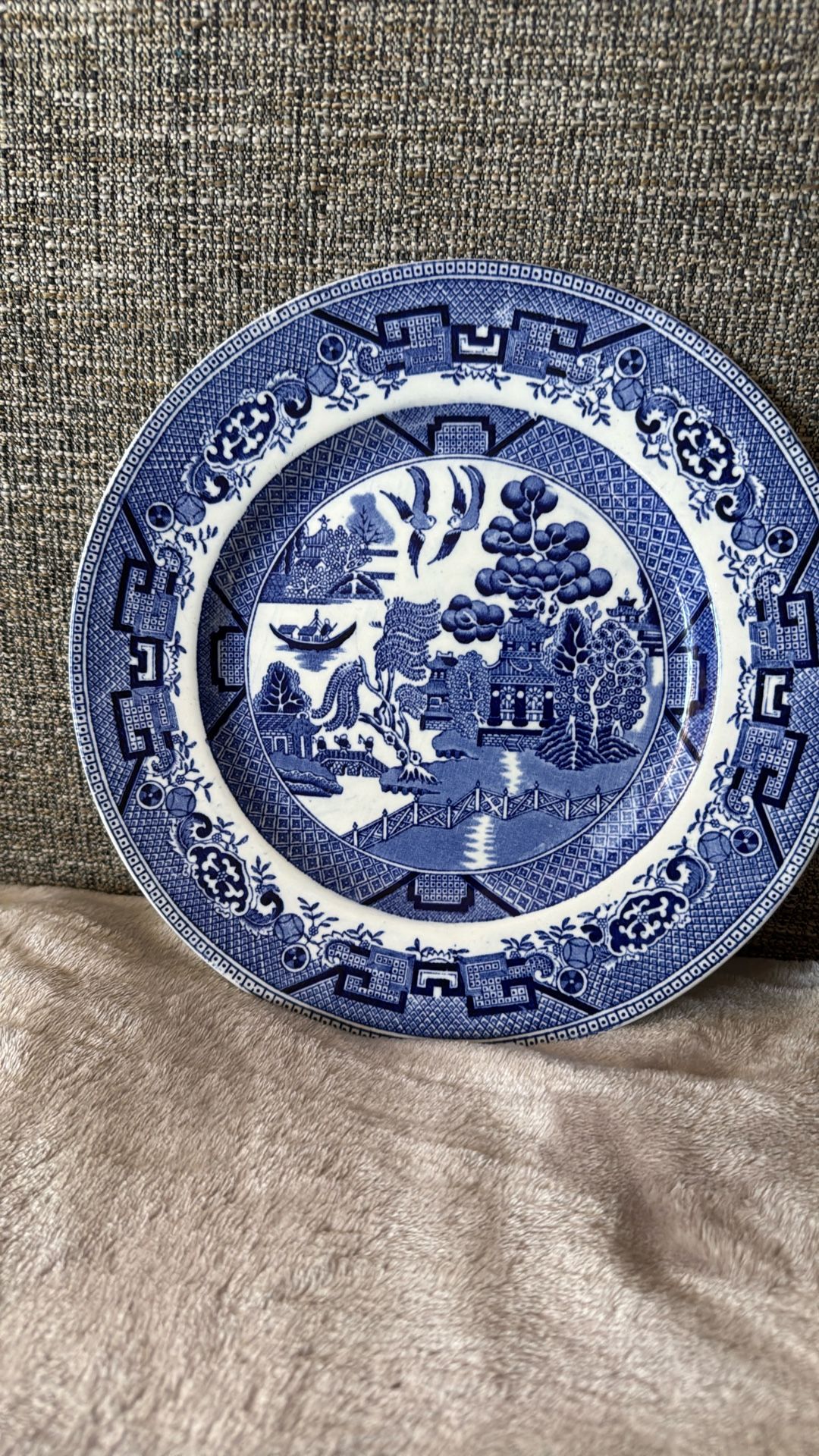 Vintage One Plate "WILLOW" WR MIDWINTER LIP ENGLAND