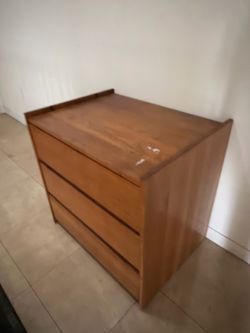 Dresser
