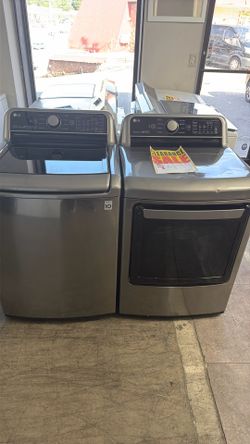 Washer and dryer set
