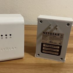 2x Netgear Powerline AV 200 Adapter XAV101v2