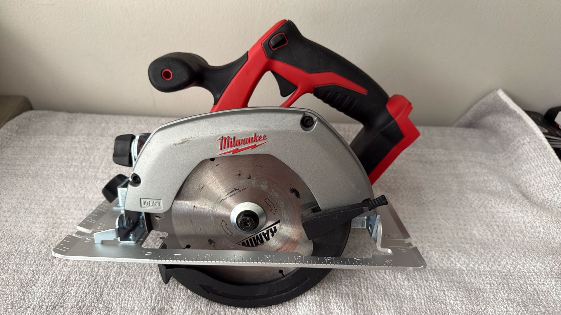 Milwaukee M18 Circular Saw 