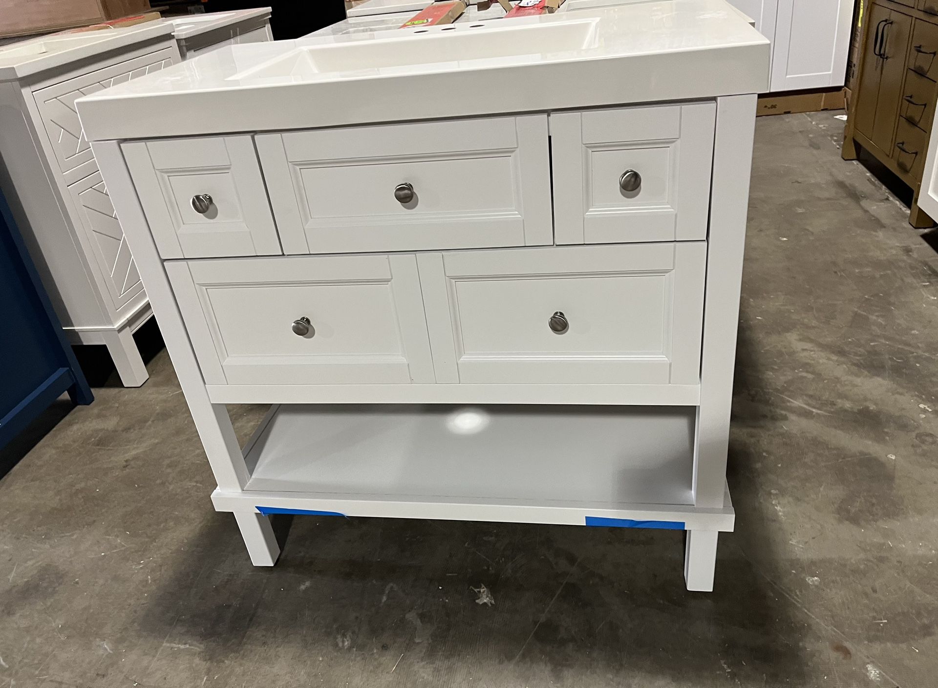36 In Single Sink Bathroom Vanity