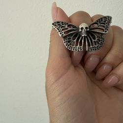 Great Frog London Skull Butterfly Ring