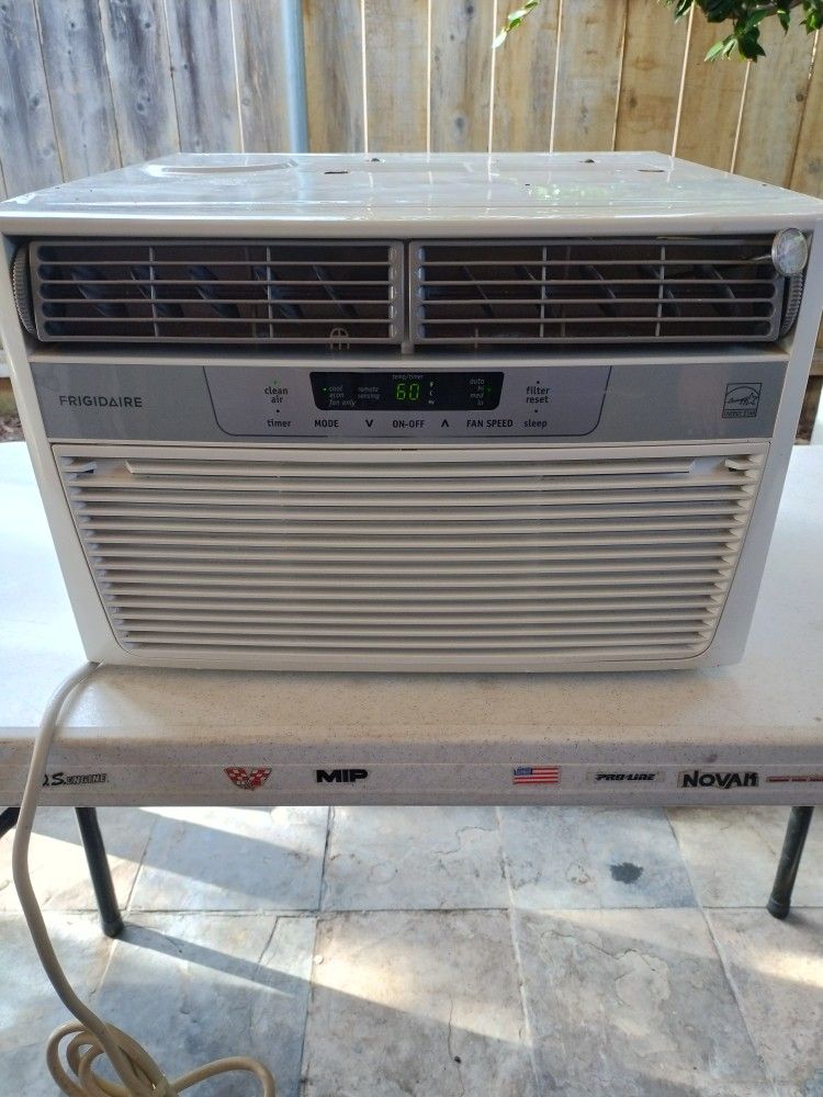 Window AC Unit
