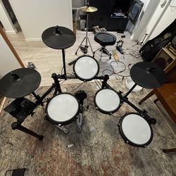 Alesis Nitro Max Mesh Electric Drum Kit - Complete - Works Perfect 