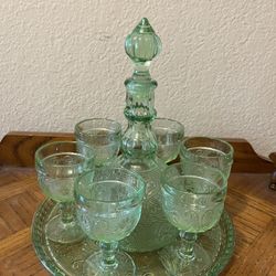 Tiara Chantilly Green Glass Decanter Set
