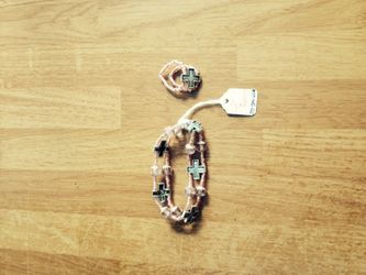 Set of ring and bracelet.