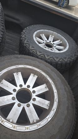 Chrome 18" Whels and Tires