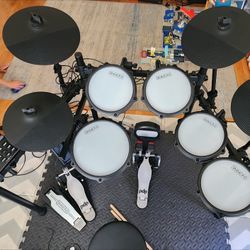 Simmons Titan 50 B-EX Expanded Electronic Drum K With Mesh Pads & Bluetooth