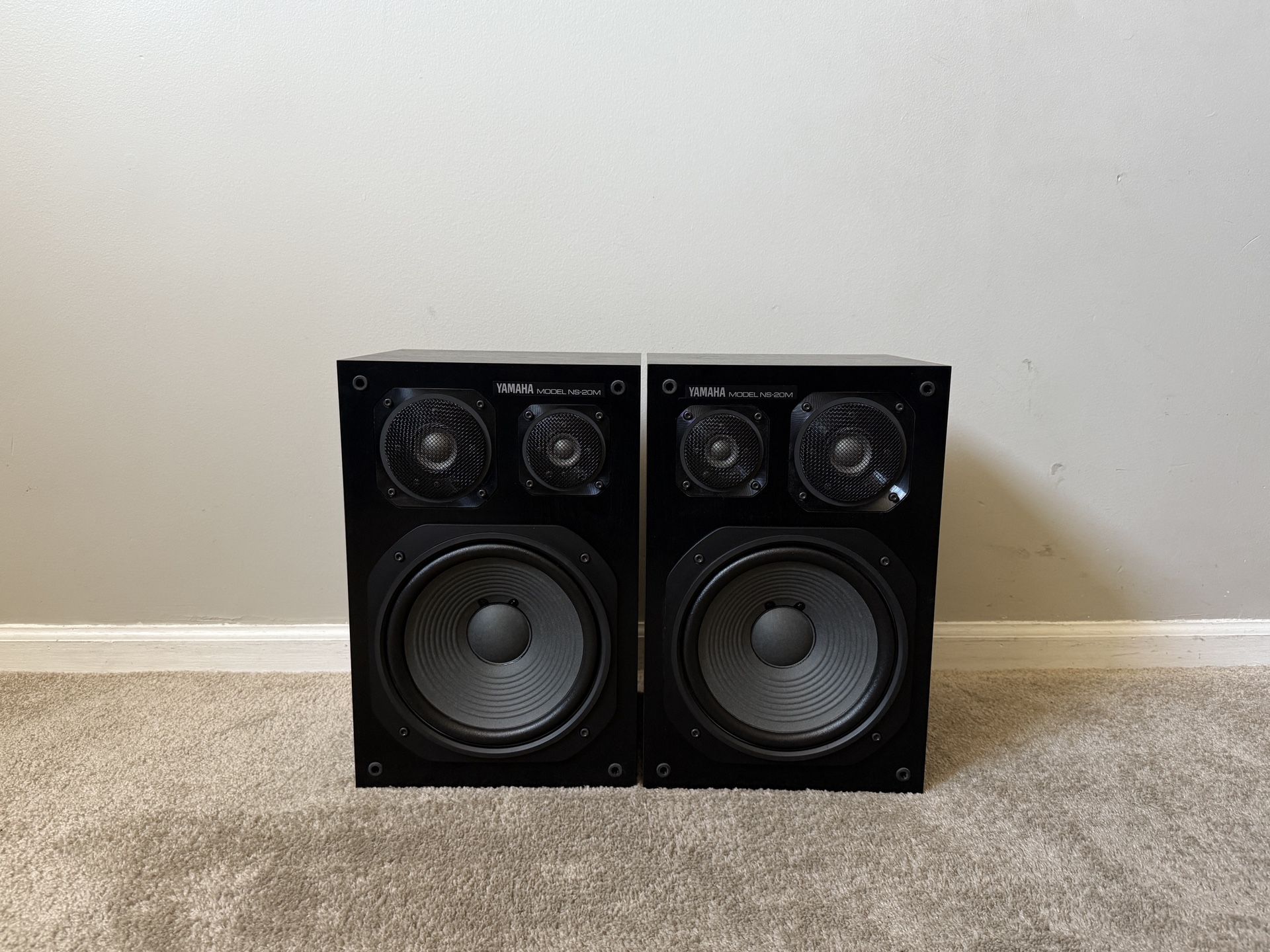 Yamaha NS-20M Home 3 Way Bookshelf Vintage Speakers
