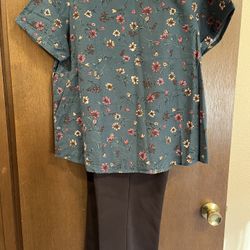 2 - Women’s Outfits - Slacks & Tops 