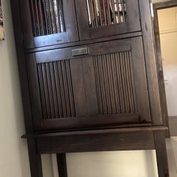 Cabinet / Desk