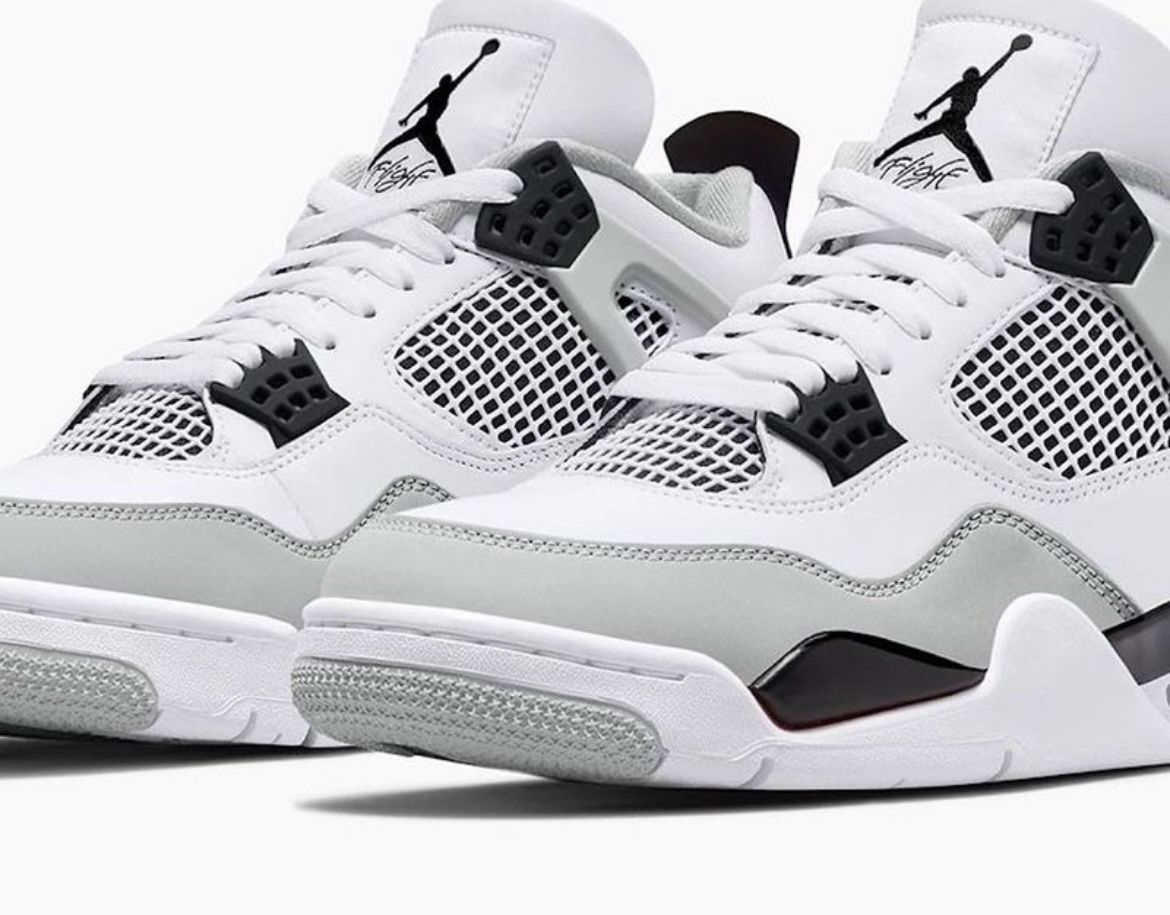 Jordan 4 Military Black 