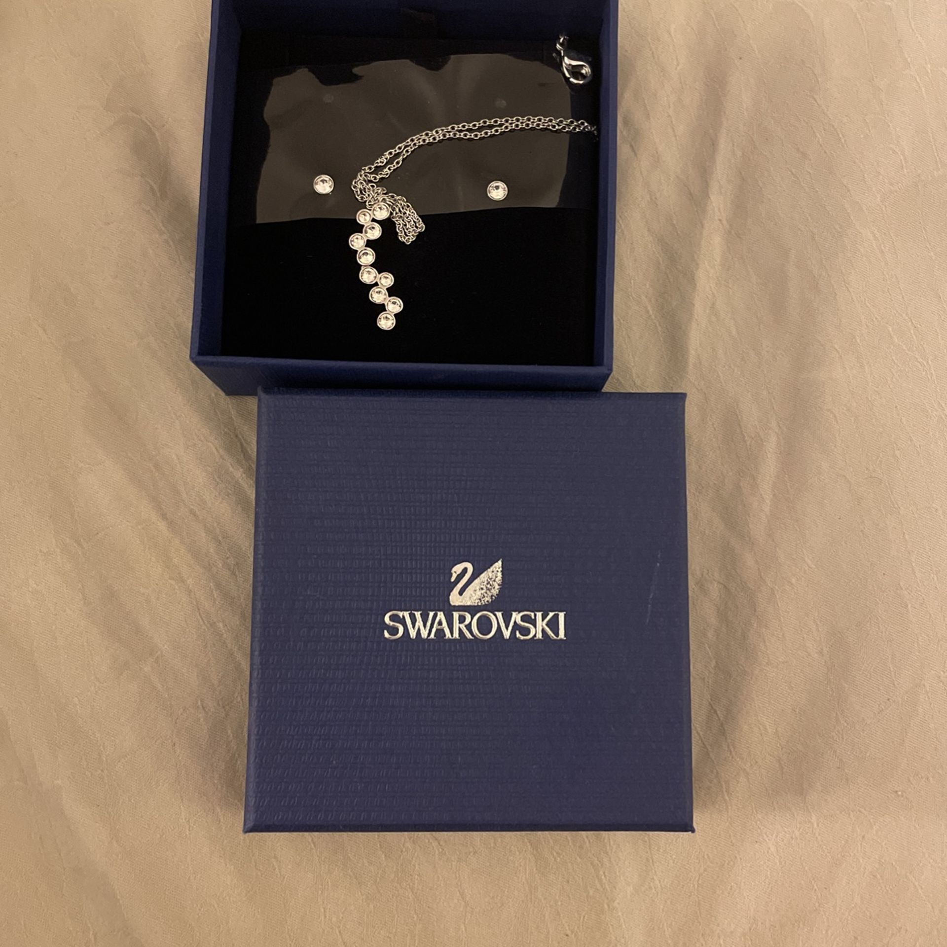 Swarovski Brand New Earring Necklace Set