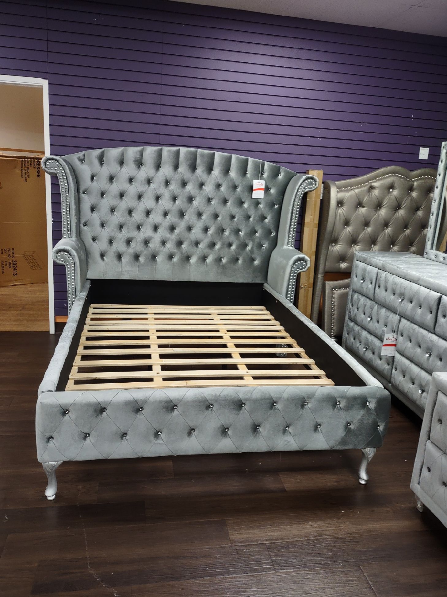 New 4 Pc California King Bedroom Set With Cal King Platform Bed Frame Dresser And Nightstand