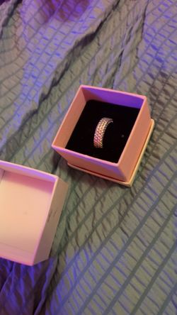 Pandora ring