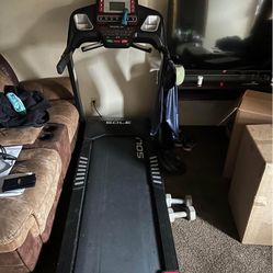 Sole Treadmill 